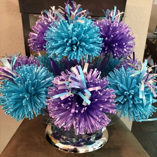 Wanderfuls centerpiece in purple and teal color combination