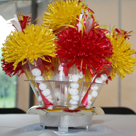 Wanderfuls centerpiece in red and yellow color combination